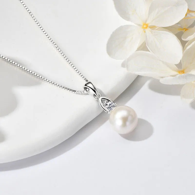 Grace Pearl Necklace
