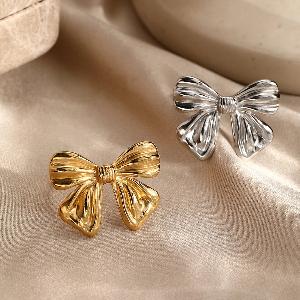 Heartline Bow
